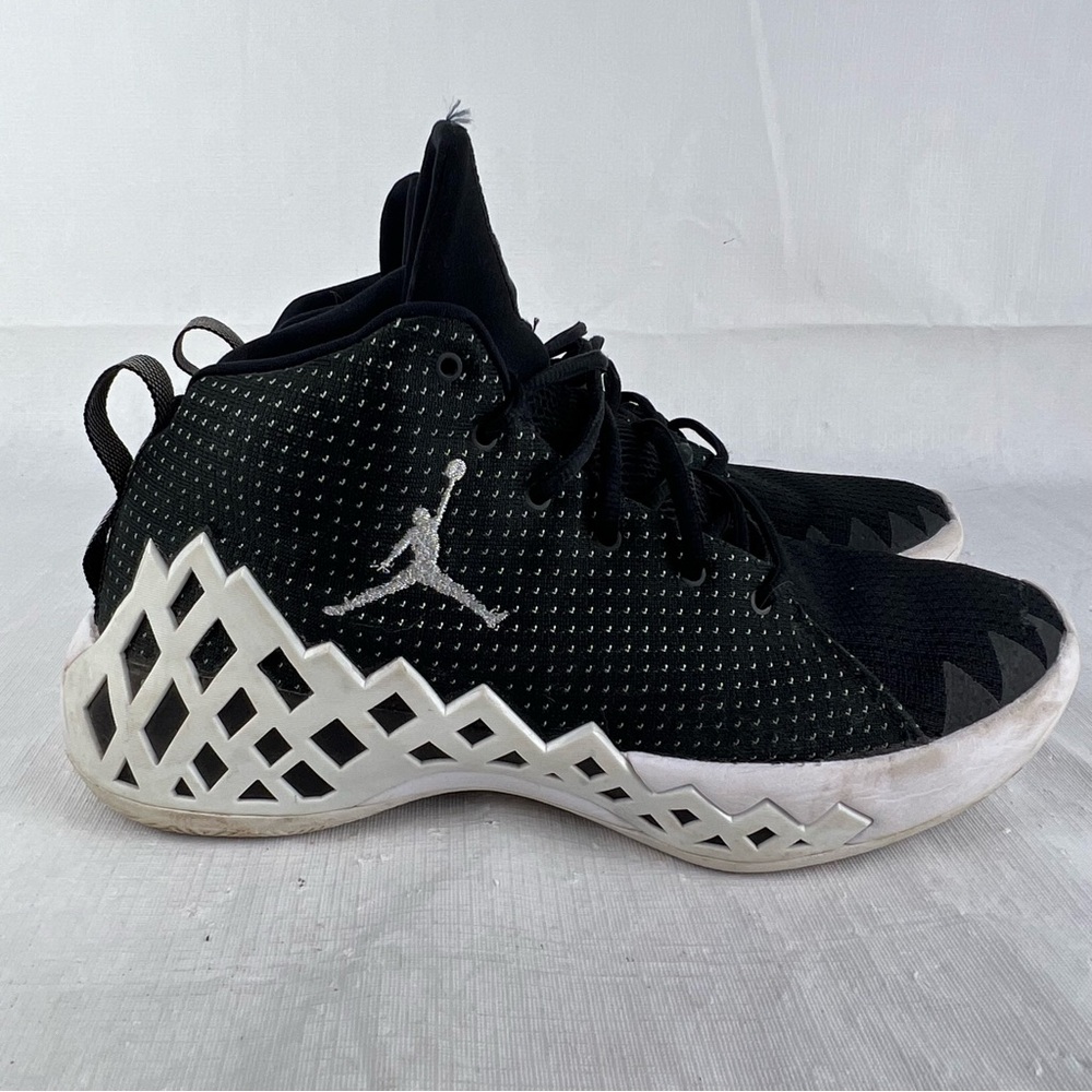 Nike Jordan Jumpman Diamond Mid Shoes Sneakers Black White Sz 12 CI1204-001 Men